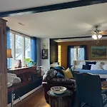 Wine Country Cottage