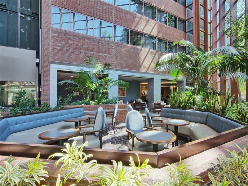 Omni Hotel 4*