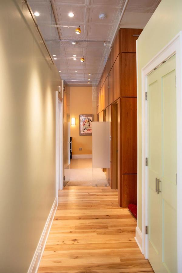 Penthouse Overlooking Downtown Mall *