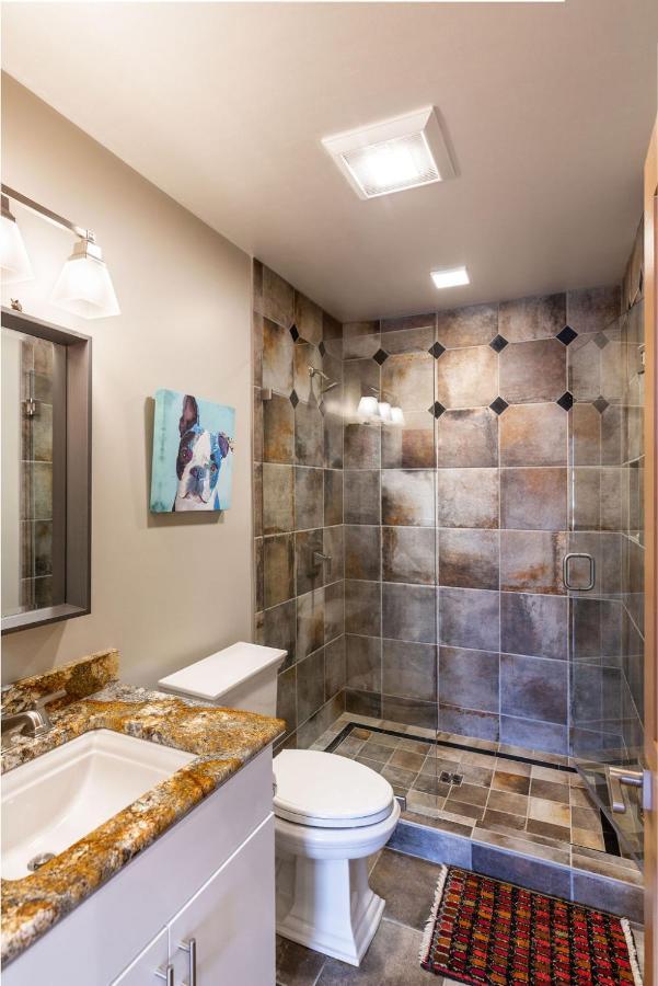 Penthouse Overlooking Downtown Mall