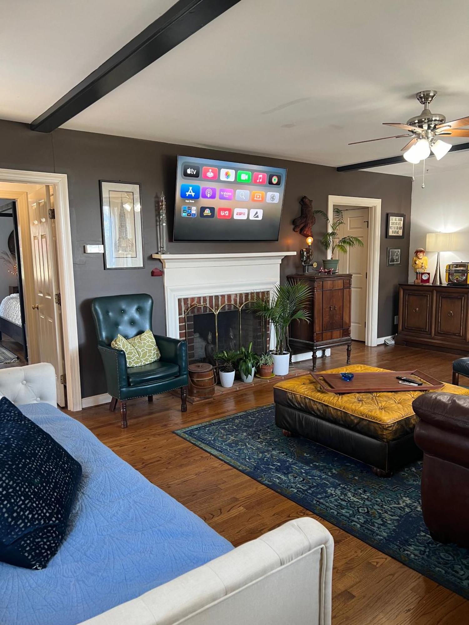 Wine Country Guest house *