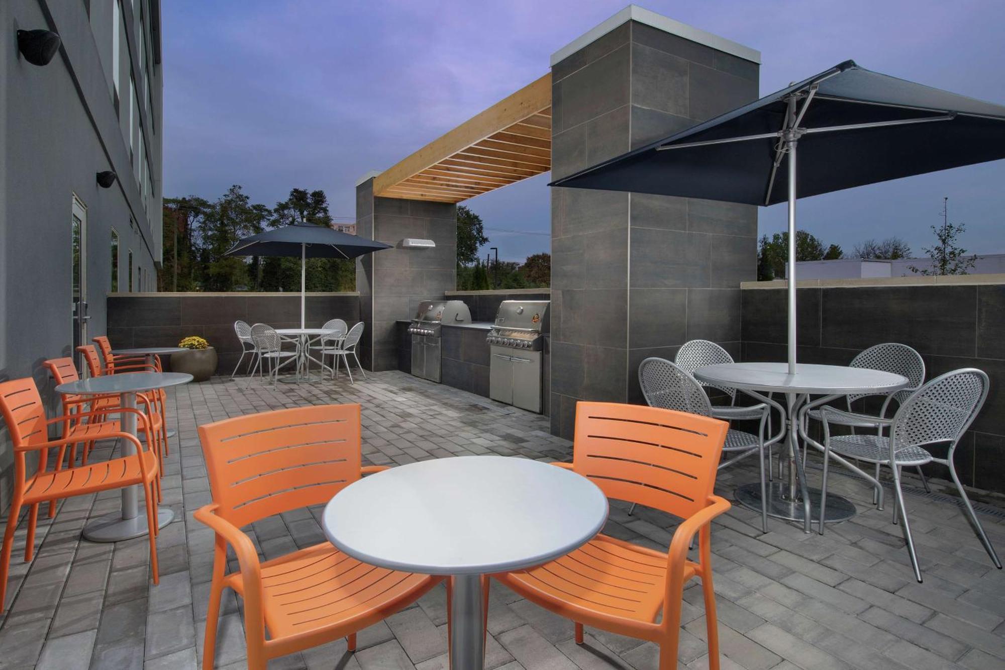 Home2 By Hilton Downtown 3* Charlottesville