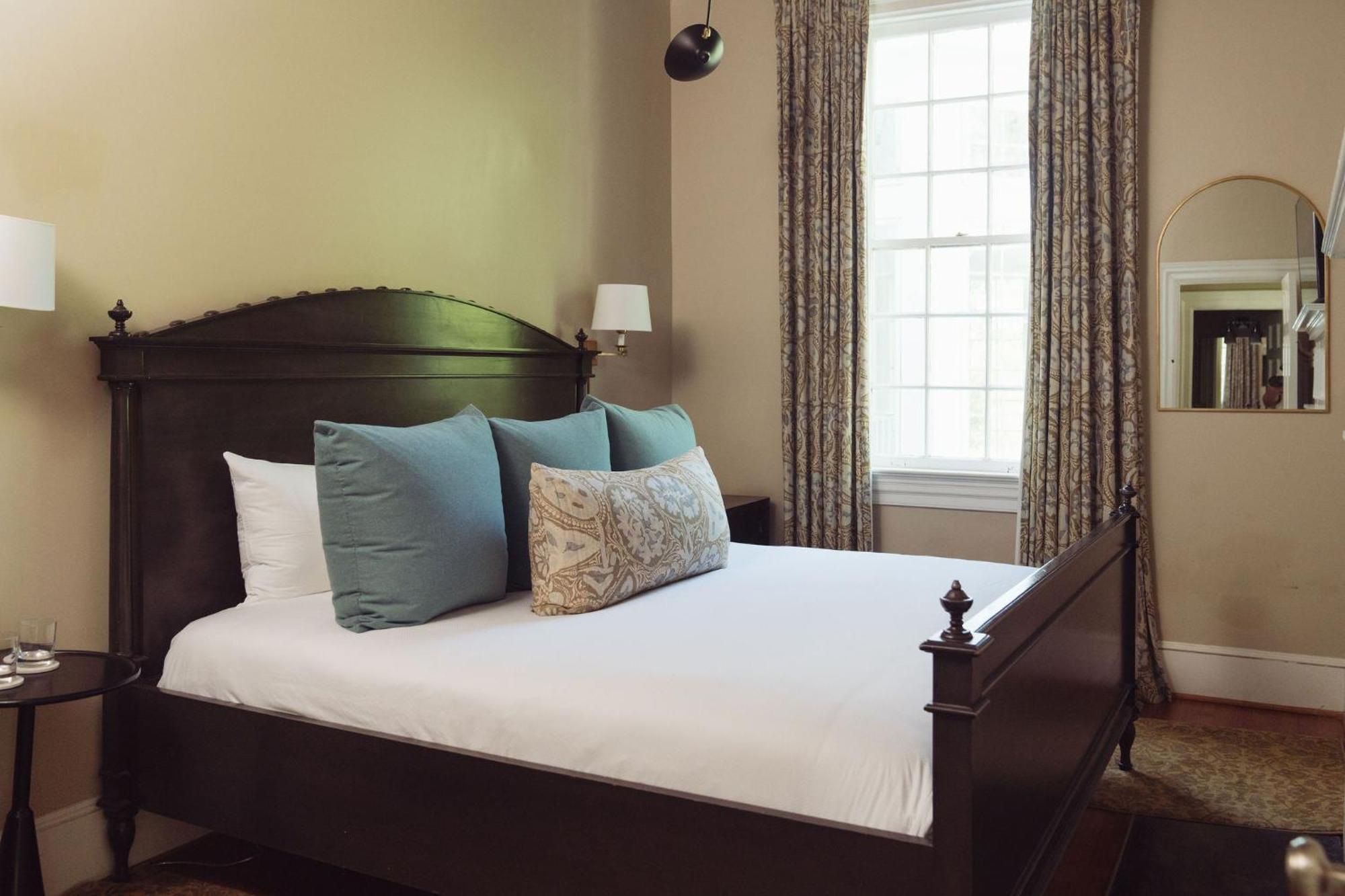 The Clifton 5* Charlottesville