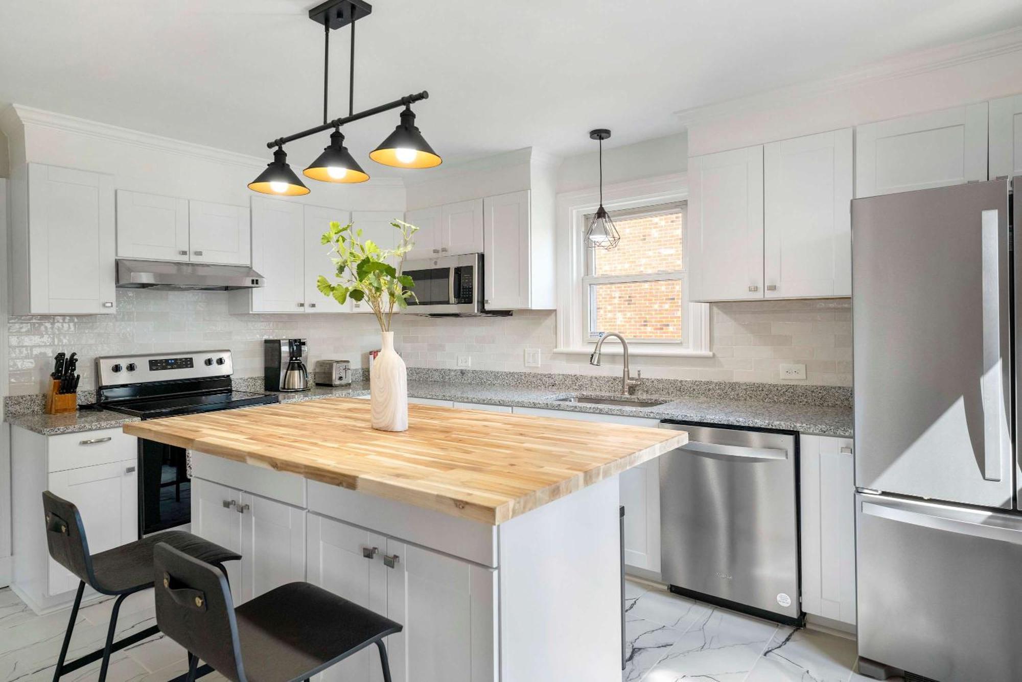 Casa de férias Charming Cape Cod In Heart Of Charlottesville