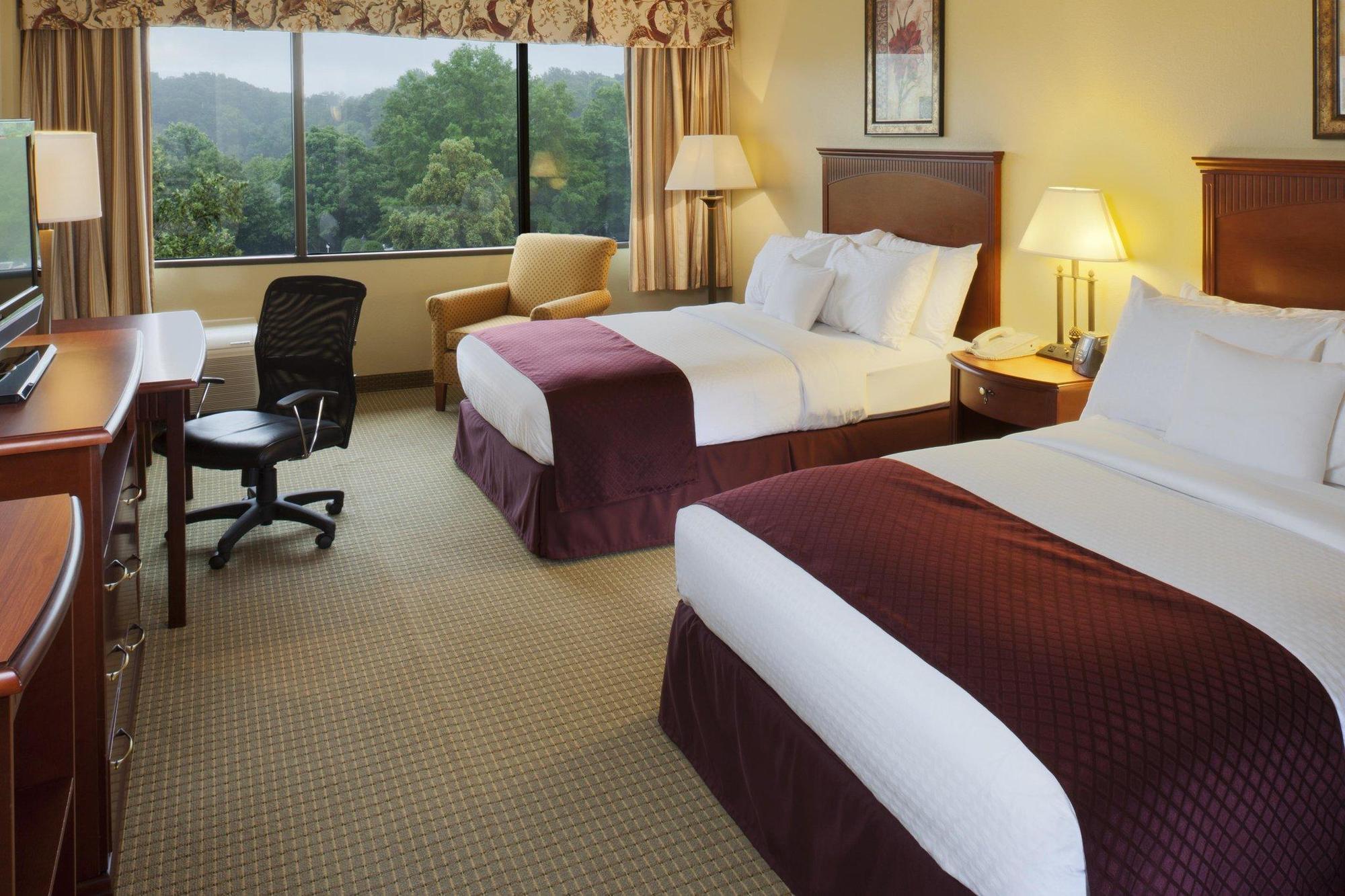Doubletree By Hilton 3* Charlottesville